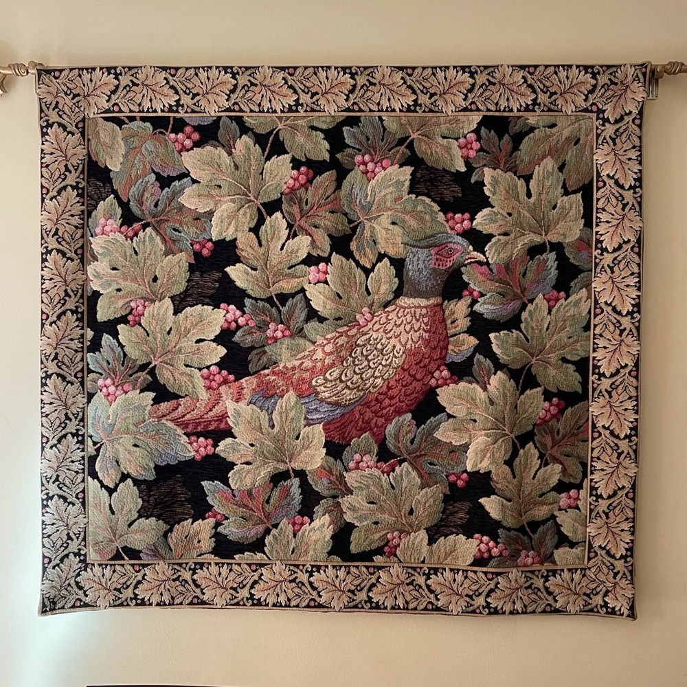 Wall tapestry Decor de France. French woven fully lined tapestry 5' x 4 1/2'